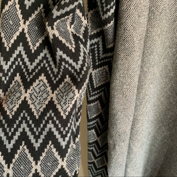 Aztec Print Cardigan - Picture 3 of 4